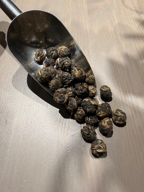 Black Dragon Pearl Yunnan - Crni čaj - PREMIUM